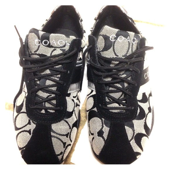 Authentic 💯✔ Black Coach shoes - Picture 1 of 4