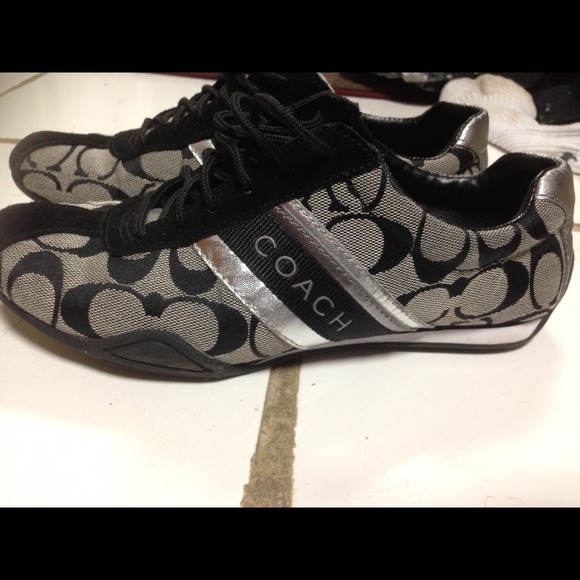 Authentic 💯✔ Black Coach shoes - Picture 2 of 4