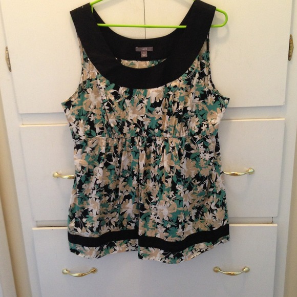 Sold!! Apt 9 like new cotton top SZ XL.
