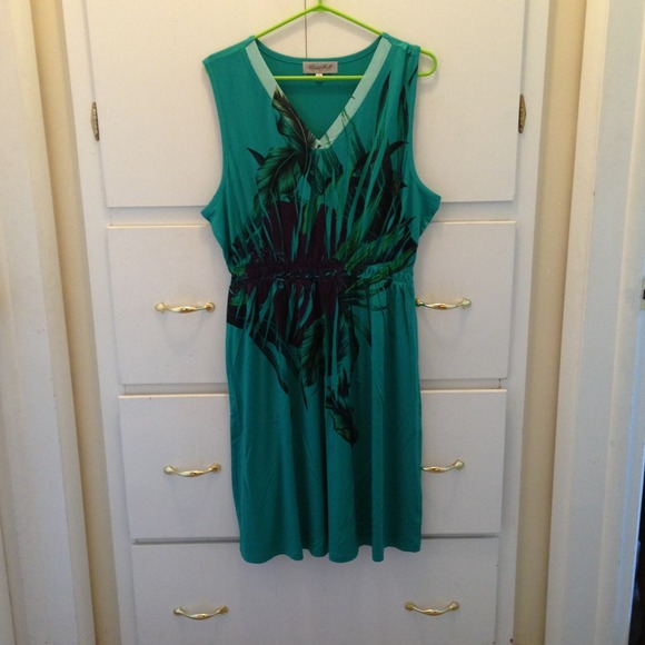 Sold!! Beautiful dress! NWOT SZ XL!!