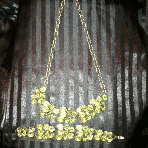 Rhinestone Necklace & bracelet set
