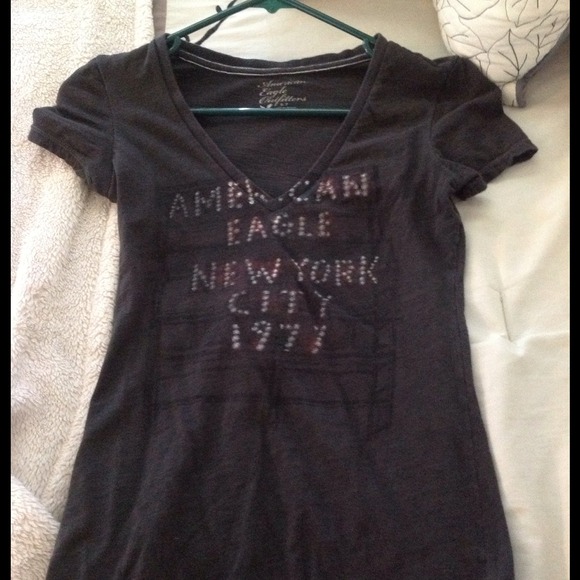 American Eagle Tshirt