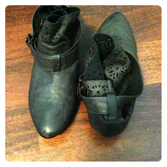 Nomi Jenna Pleather Boot