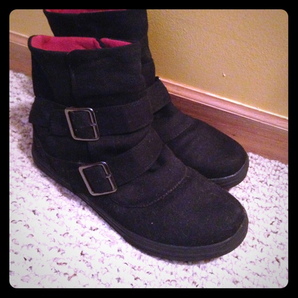 Reserved✋Black Booties