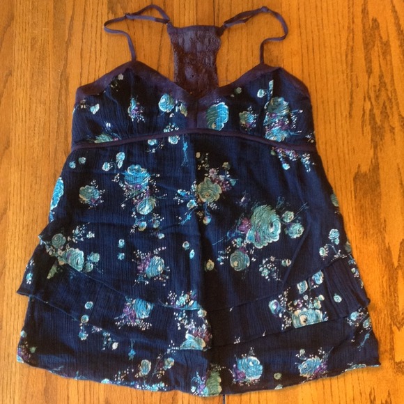 🚫🚫SOLD🚫🚫 Free People Floral Camisole w crochet