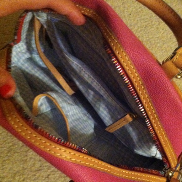 Authentic dooney and Bourke bag - Picture 2 of 3