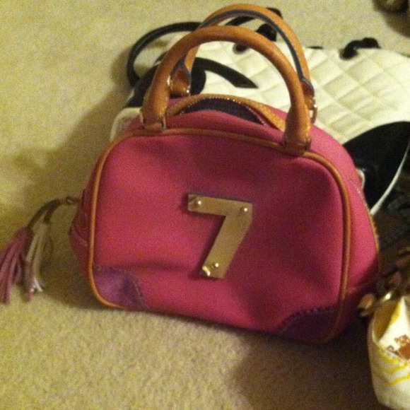 Authentic dooney and Bourke bag - Picture 3 of 3