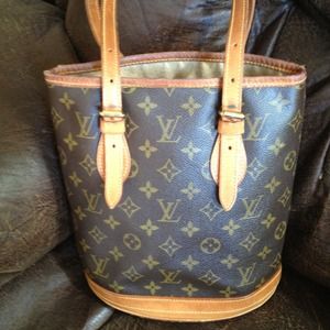 Authentic Louis Vuitton Petite Bucket