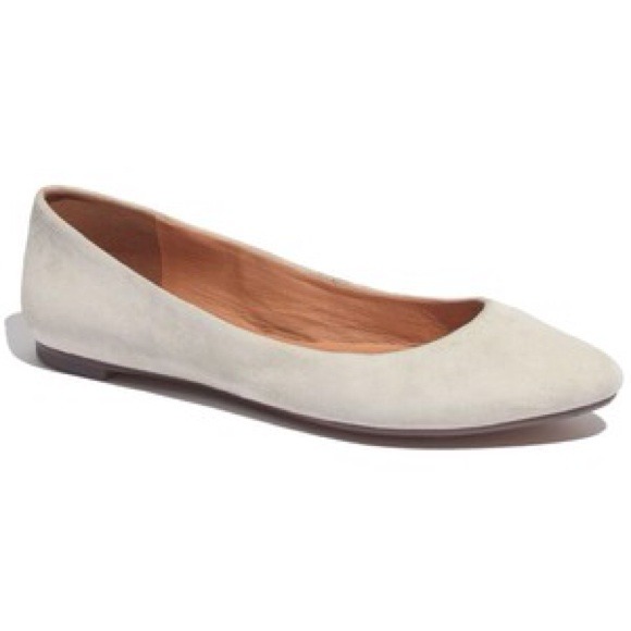 SOLD Host Pick Madewell Light Gray Suede Flats - Picture 2 of 4