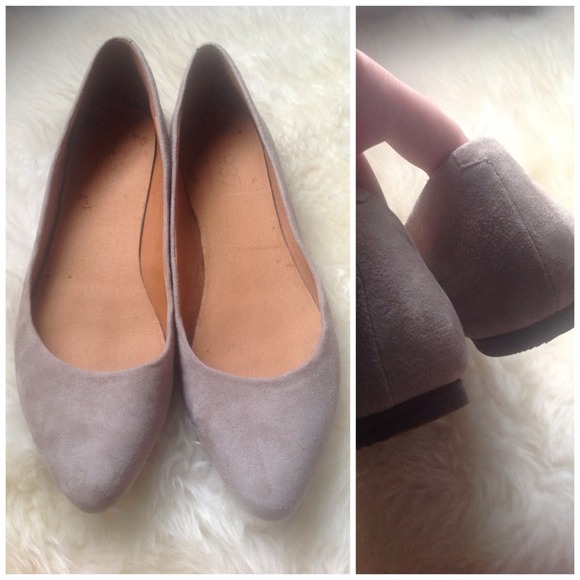 SOLD Host Pick Madewell Light Gray Suede Flats - Picture 4 of 4