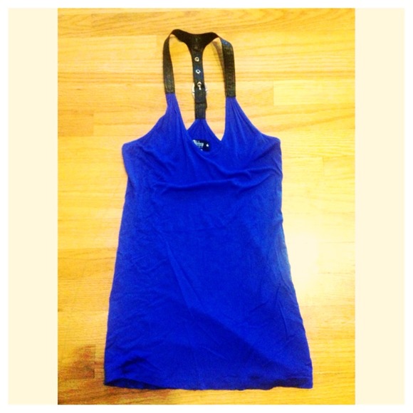 🚫SOLD🚫blue tank top with faux leather details