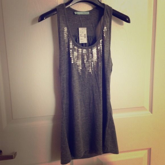 🚫SOLD IN BUNDLE 🚫Gray racerback tank