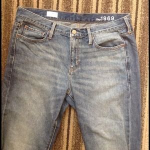 Gap 1969 sexy boyfriend distressed jeans