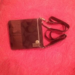 Coach brown crossbody swing pack handbag