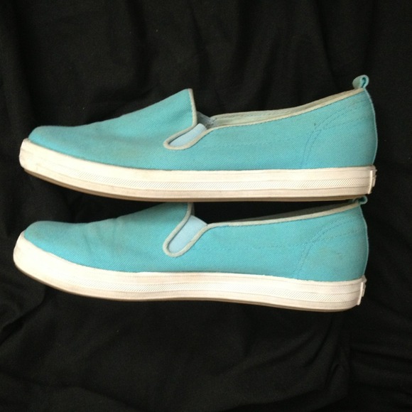 SOLD!!! ⚓⛵Beautiful Blue Boat Shoes ⛵⚓ - Picture 4 of 4