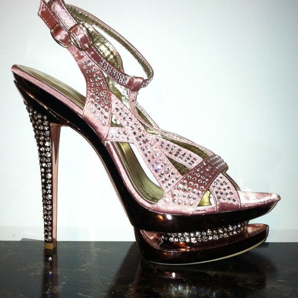 Brand new heels