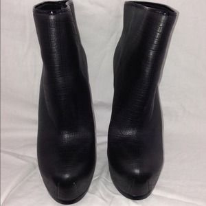 YSL Yves Tribtoo Grey Faded Lizard Leather Booties