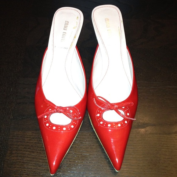 💥HOST PICK💥Miu Miu Red Kitten Heels