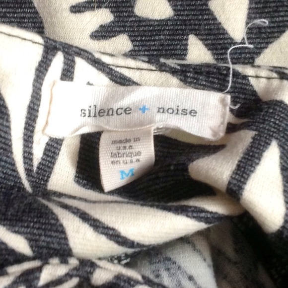 BUNDLED! Gray tribal print skirt - Picture 3 of 3