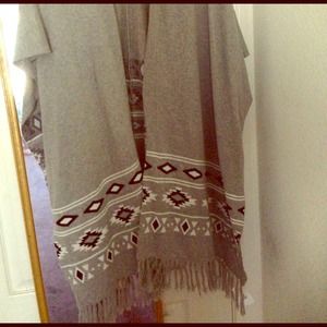 🚫Grey Shawl/Sweater - Forever 21🚫 SOLD