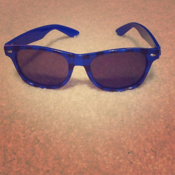 Ray Ban style glasses!