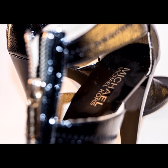 Michael kors black heels