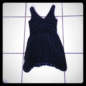 Little black dress😏