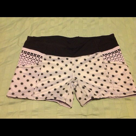 Lulu lemon polka dot purple shorts. RESERVED!!❤❤❤❤