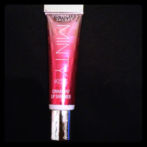 New Victoria's Secret lip shimmer