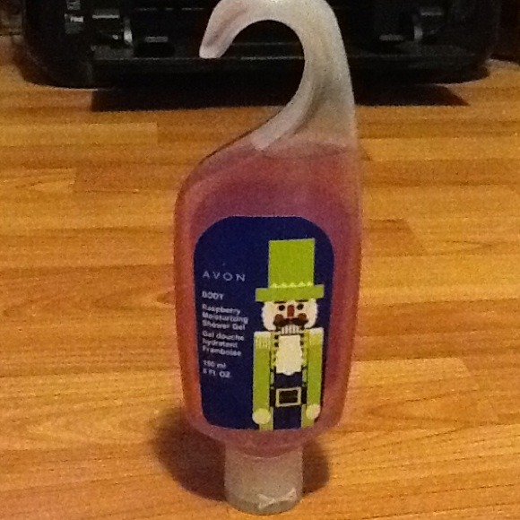 Avon Raspberry Moisturizing Shower Gel - Picture 2 of 3