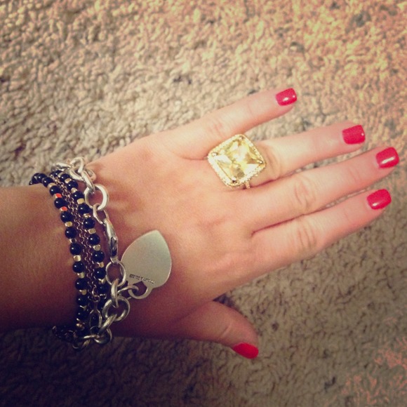 Fun yellow cocktail ring!