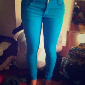 Judy blue turquoise jeans size 1, fit like a 0