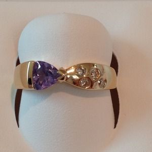 14 Kt Trillion Tanzanite Ring