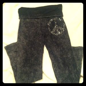Grey/Black Peace leggings. SIZE small