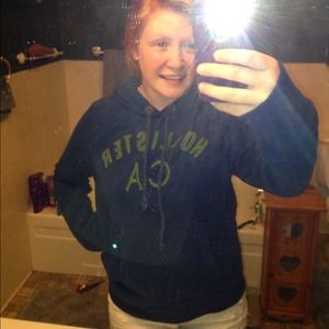 Hollister Cali hoodie, navy blue.