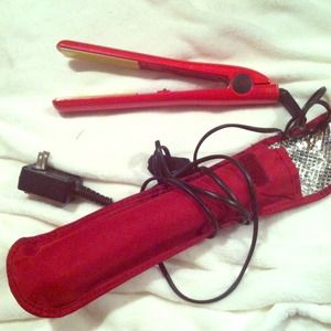 CHI Hair straightener.