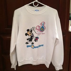 Disney Sweatshirt (M)