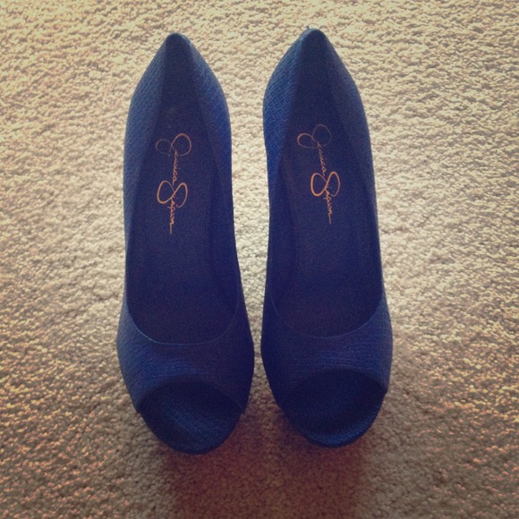 Jessica Simpson wedged pumps
