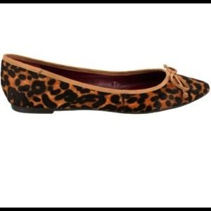 NWT Nine West Pointed Toe Flats