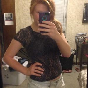 Aeropostale see through, floral pattern, grey!