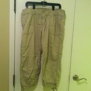 Khaki capris
