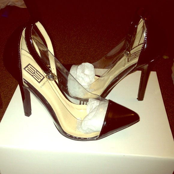 Signature pumps