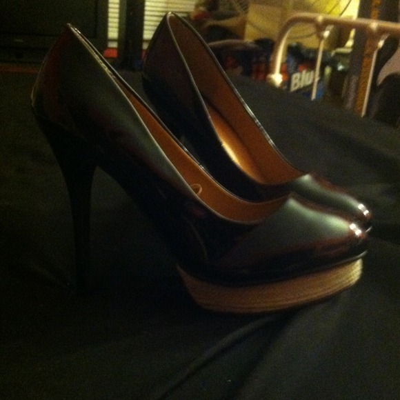 Dots Platform Heels - Picture 2 of 2