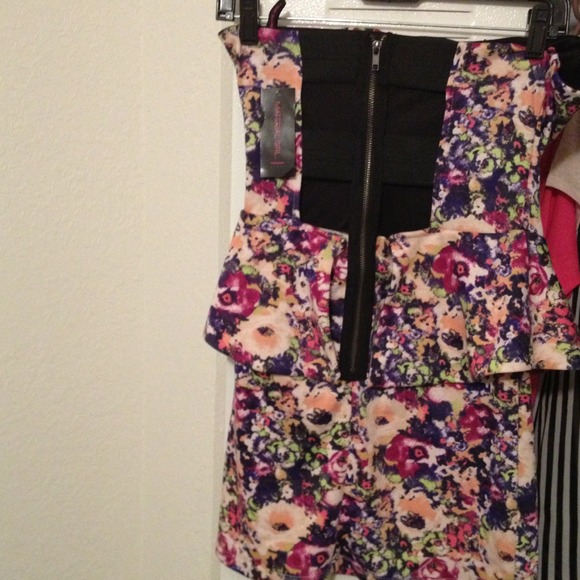 DRESS - Picture 2 of 3