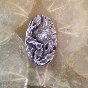 999 Precious Metal Silver Pendant