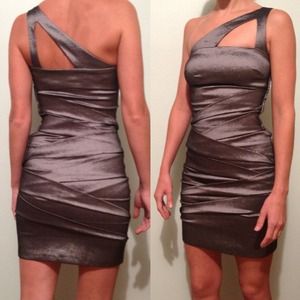 Adrianna Papell Dress. NWT.