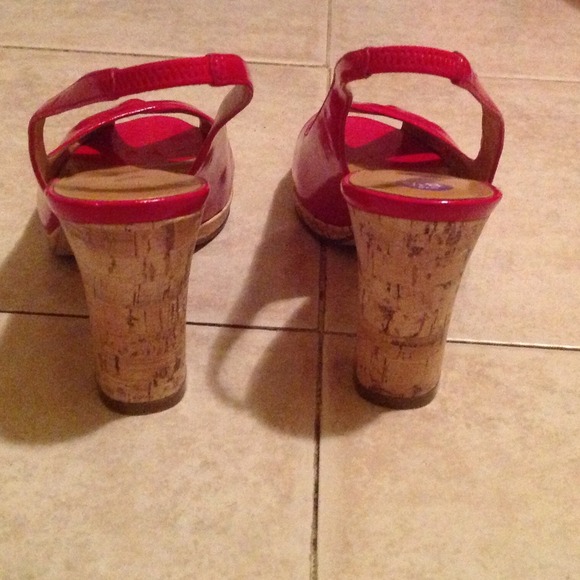 NINA Red Patent Slingback Peep Toe Shoes Size 8.5 - Picture 3 of 4