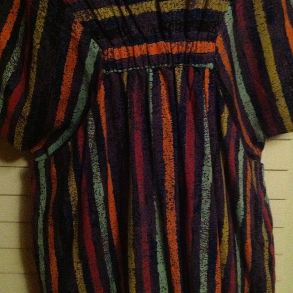 Neslay Paris Colorful tunic top with pockets - Picture 2 of 3