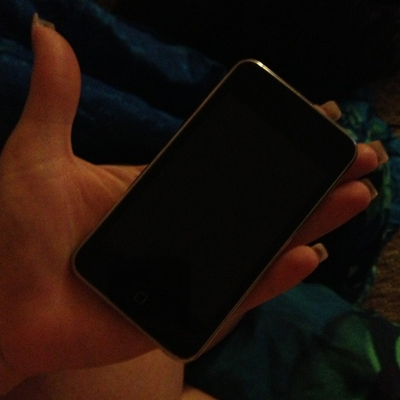 iPod touch n coach wristlet for jeistin809