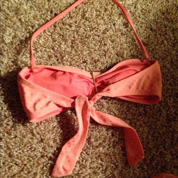 Swimsuit! - Picture 3 of 4